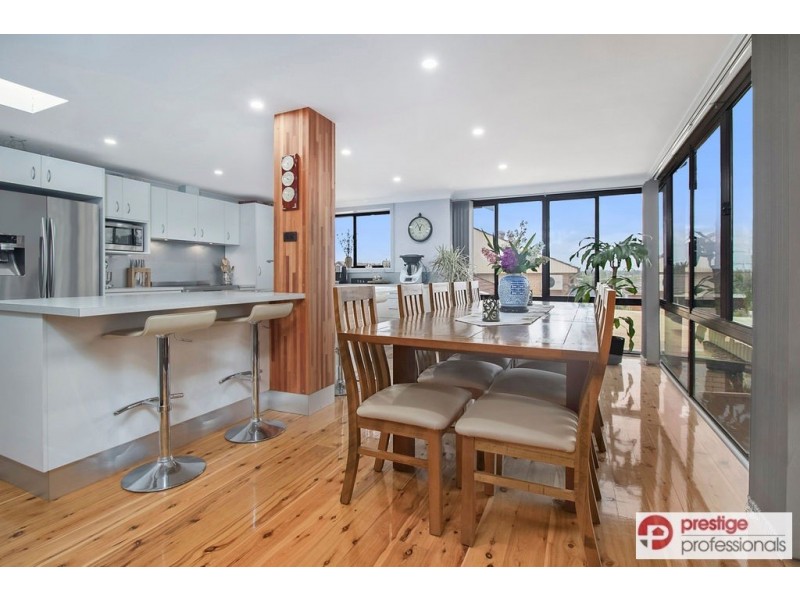 7 Gal Crescent, Moorebank NSW 2170