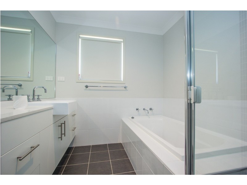 137 Lodges Road, Elderslie NSW 2570