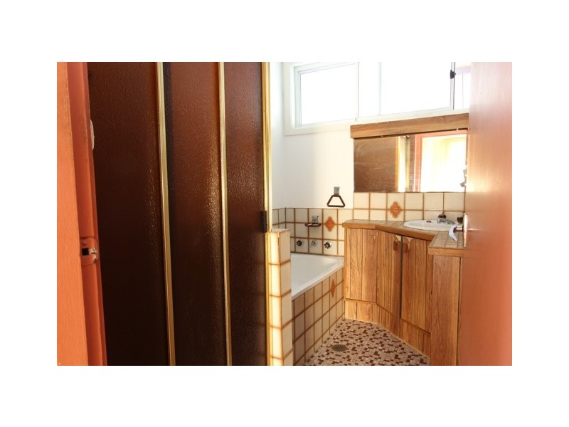 31 Stockton Avenue, Moorebank NSW 2170