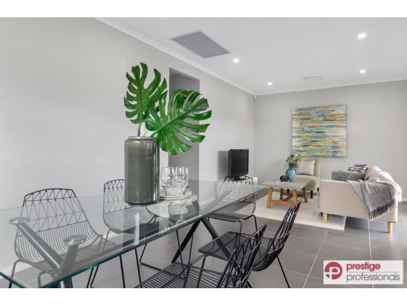 9 Horizon Circuit, Moorebank NSW 2170