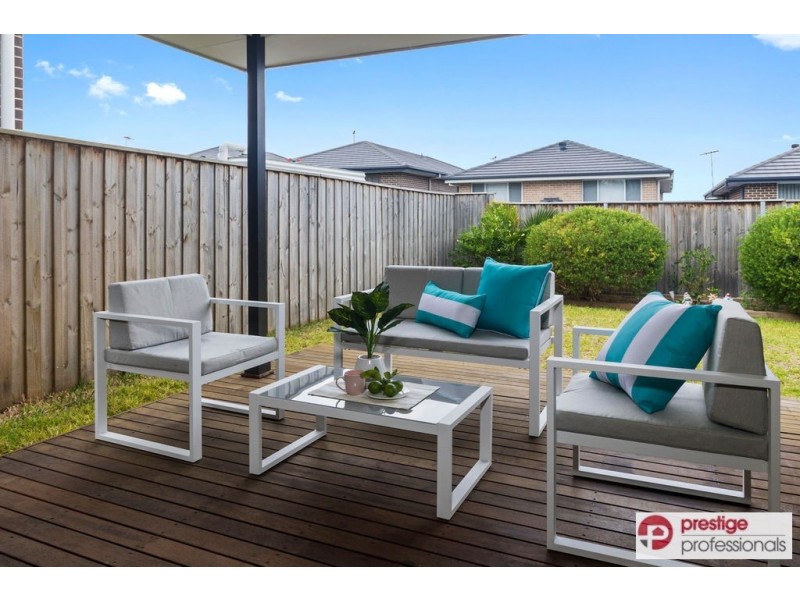 9 Horizon Circuit, Moorebank NSW 2170