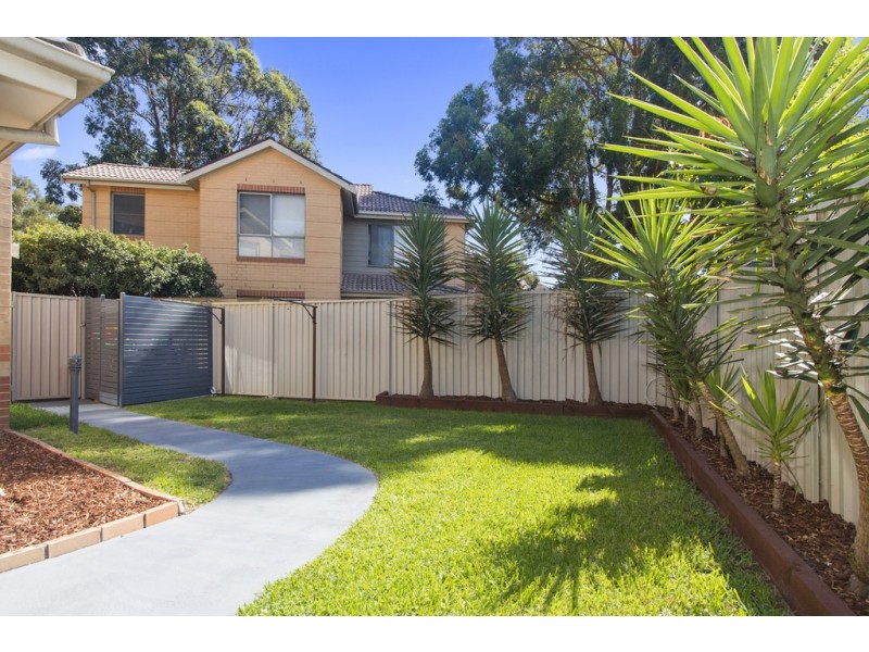 11/11-13 Armata Court, Wattle Grove NSW 2173