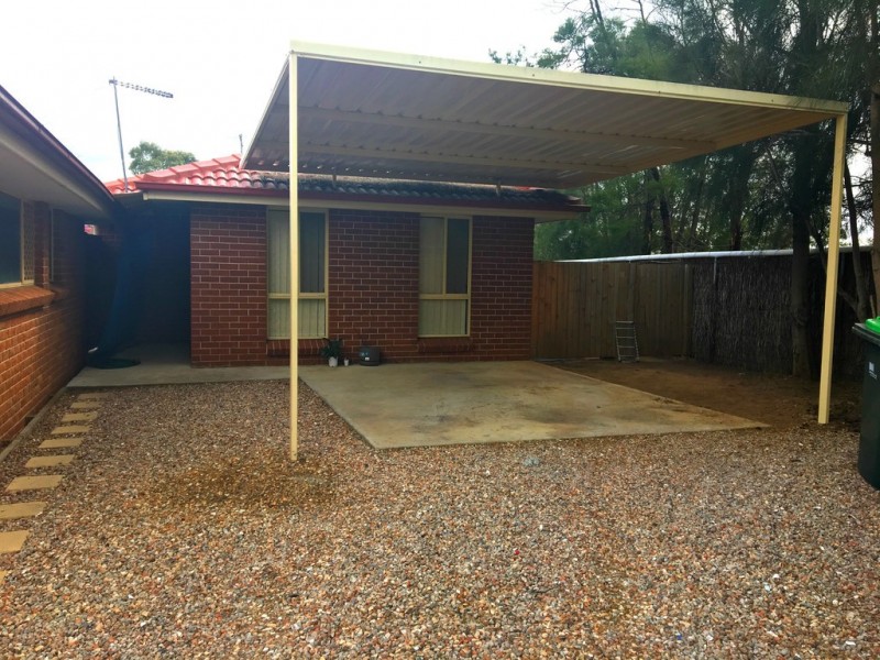 1A Somerset Court, Wattle Grove NSW 2173