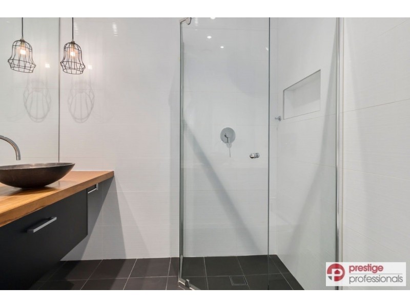 6 Damour Street, Holsworthy NSW 2173