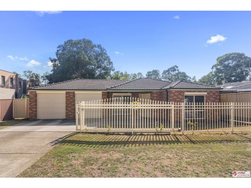 10 Freda Place, Hammondville NSW 2170