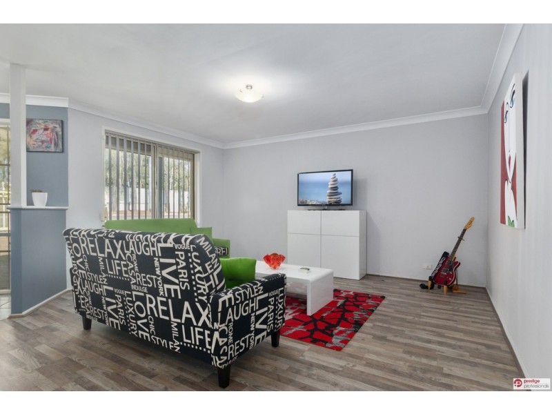 10 Freda Place, Hammondville NSW 2170