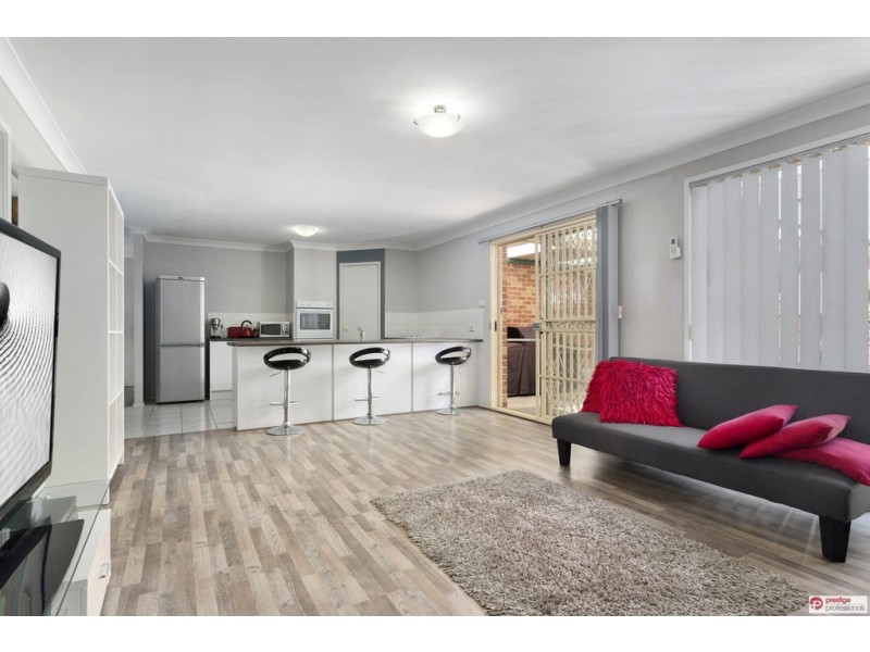 10 Freda Place, Hammondville NSW 2170