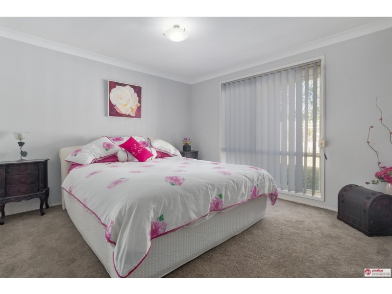 10 Freda Place, Hammondville NSW 2170