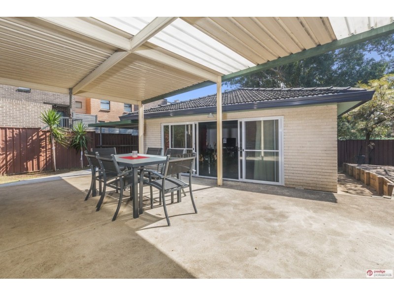 10 Freda Place, Hammondville NSW 2170