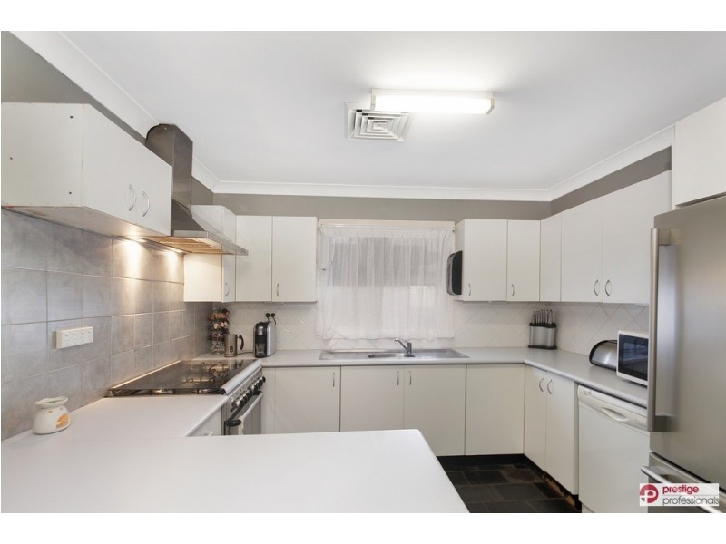 48 Gal Crescent, Moorebank NSW 2170