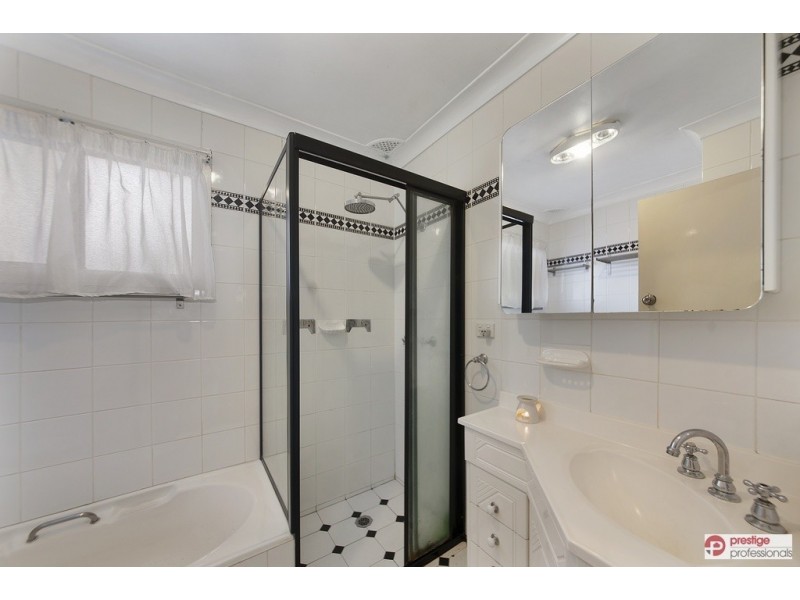 48 Gal Crescent, Moorebank NSW 2170