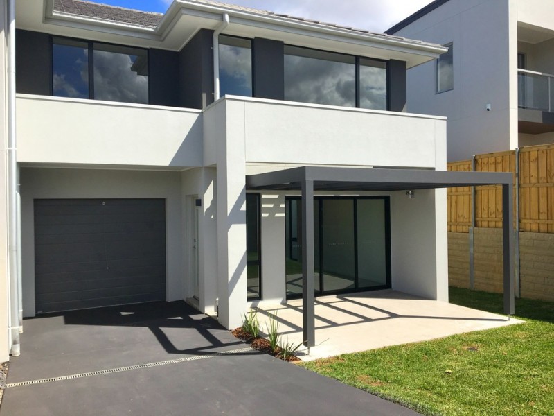 39 Hennessy Avenue, Moorebank NSW 2170