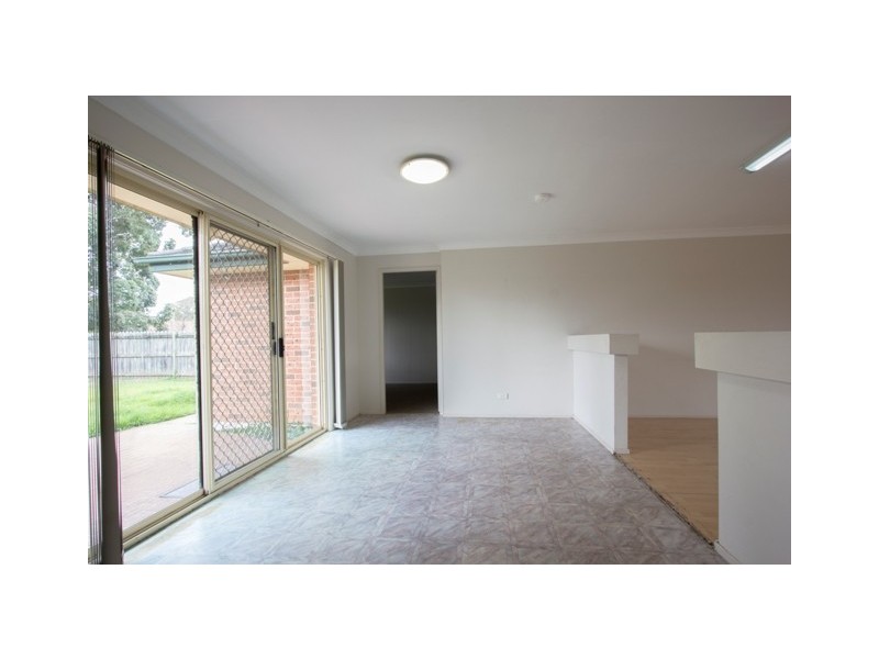 3 Wollemi Court, Wattle Grove NSW 2173