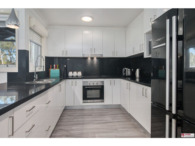 19 Baileyana Court, Wattle Grove NSW 2173