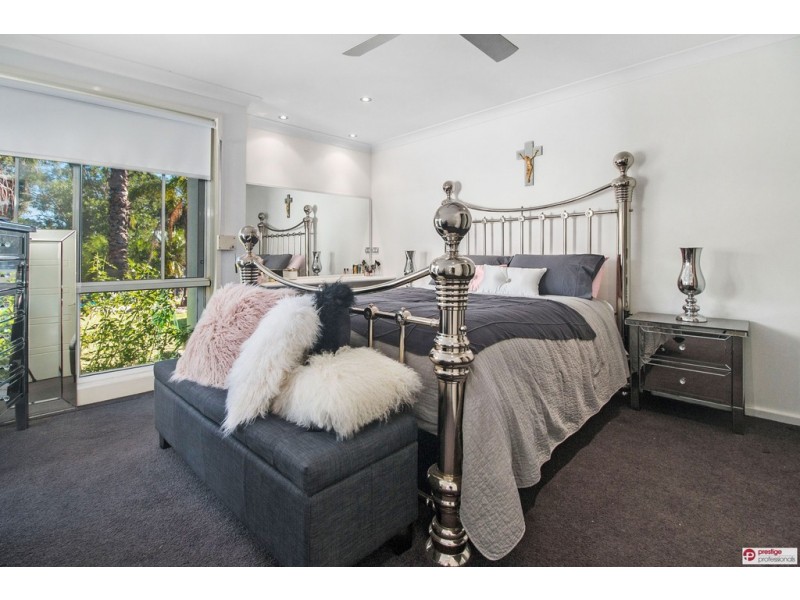 19 Baileyana Court, Wattle Grove NSW 2173