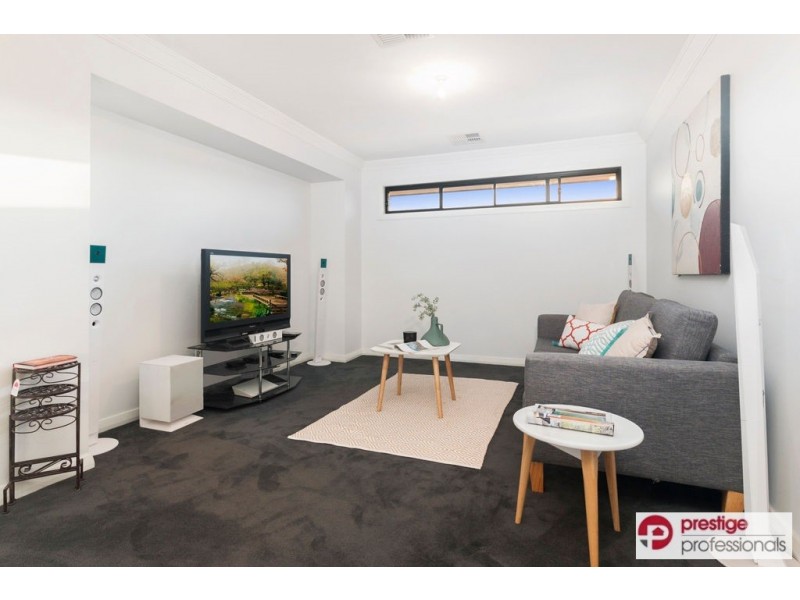 24 Silverleaf Lane, Moorebank NSW 2170