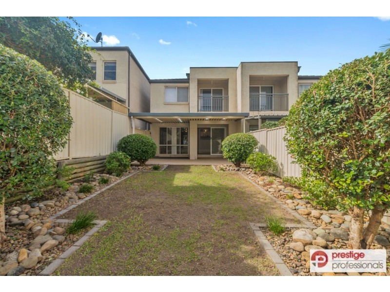 2/79-83 Leacocks Lane, Casula NSW 2170