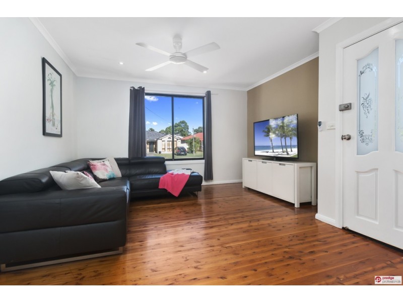 19 Brallos Avenue, Holsworthy NSW 2173