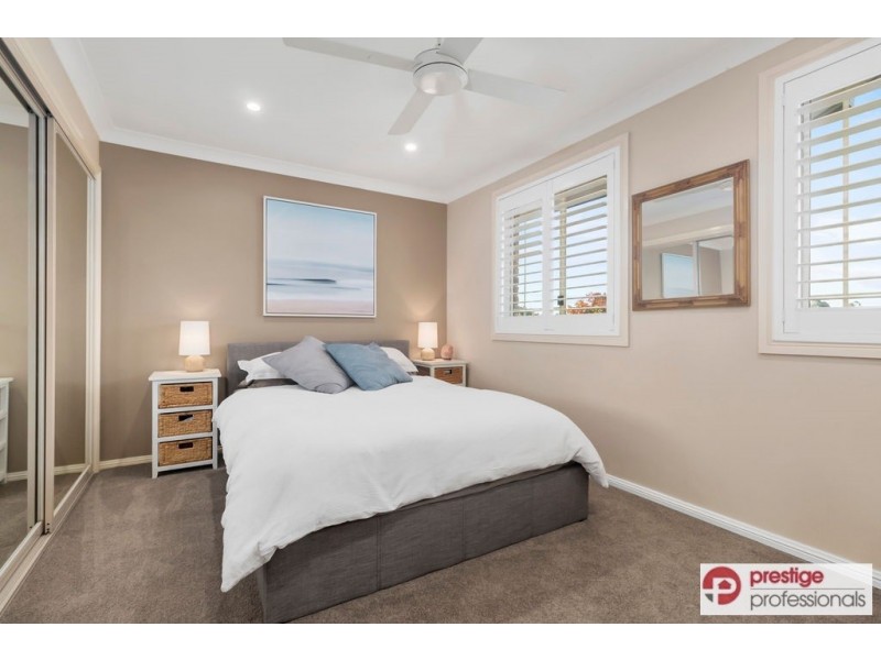 31 Lyndhurst Court, Wattle Grove NSW 2173