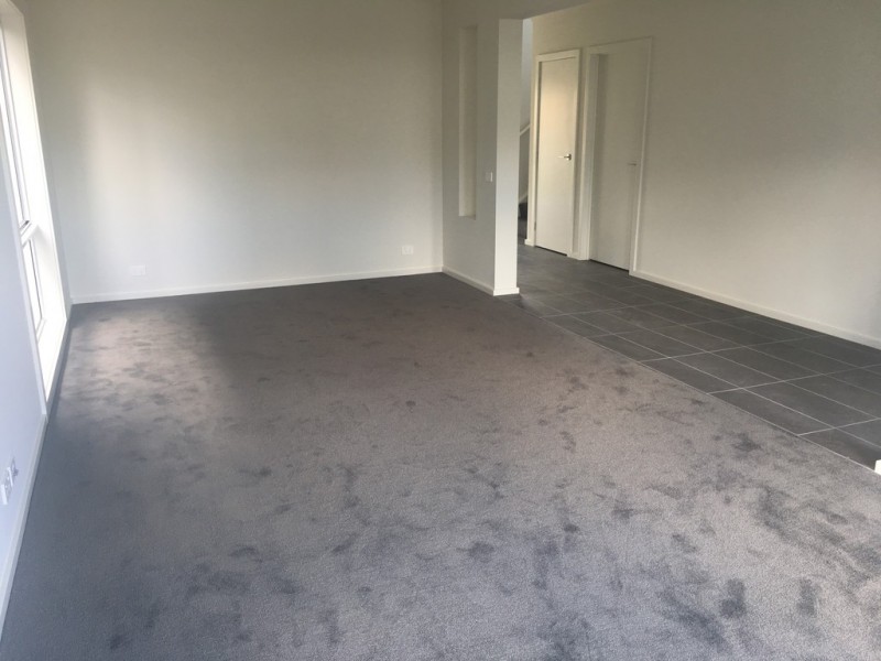 44 Hennessy Avenue, Moorebank NSW 2170