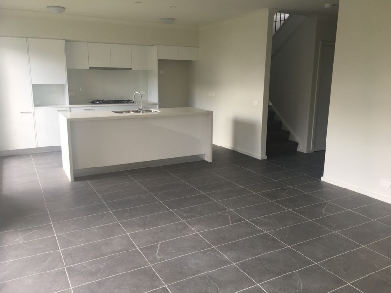 44 Hennessy Avenue, Moorebank NSW 2170