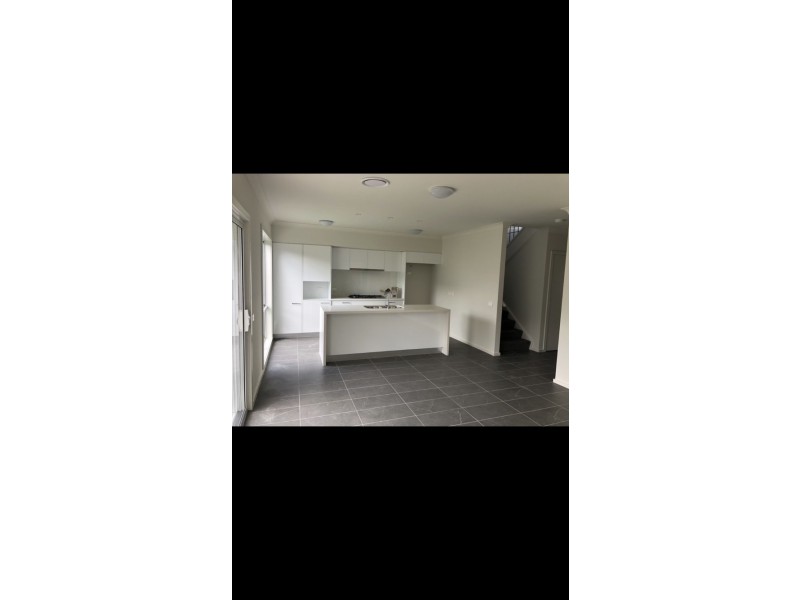 44 Hennessy Avenue, Moorebank NSW 2170