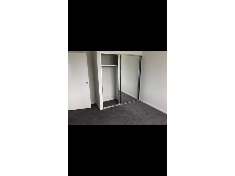 44 Hennessy Avenue, Moorebank NSW 2170