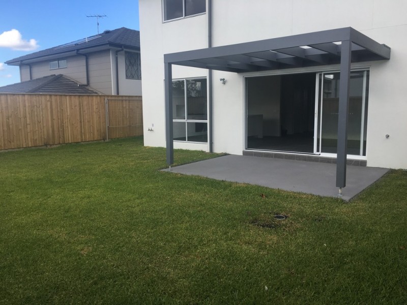 44 Hennessy Avenue, Moorebank NSW 2170