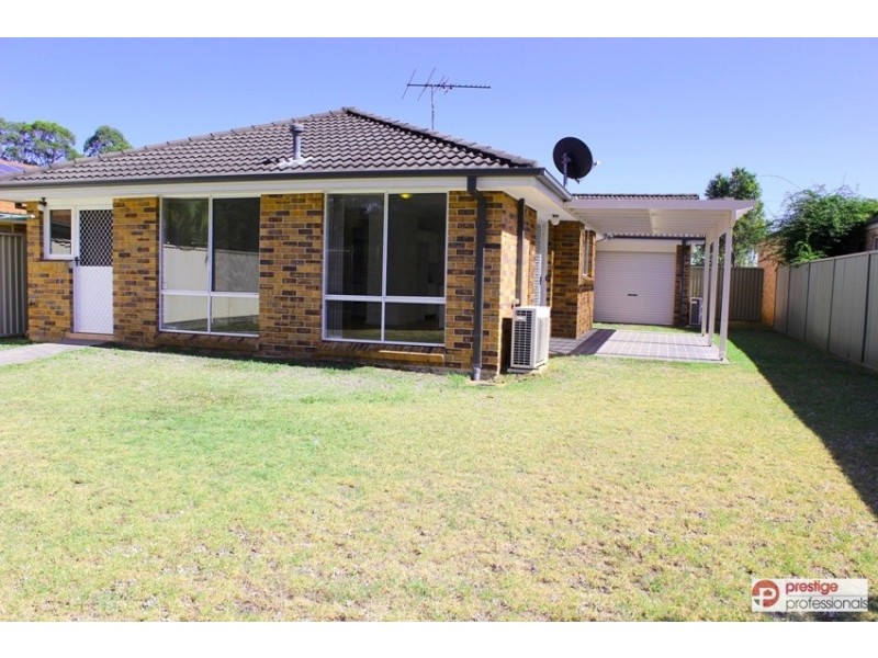 22 Wallcliffe Court, Wattle Grove NSW 2173