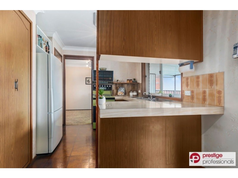 15 Bungarra Crescent, Chipping Norton NSW 2170