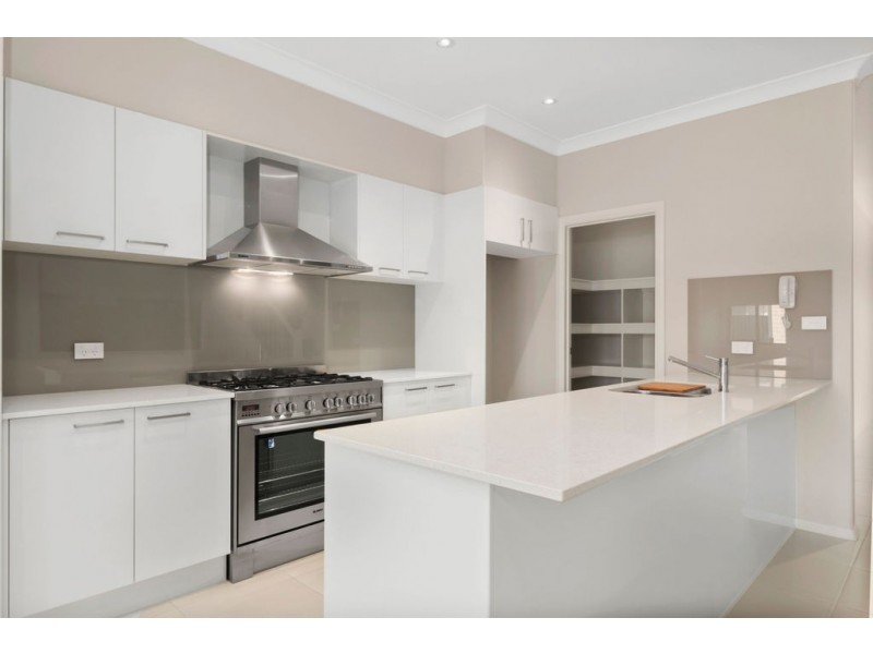 41 Lucas Avenue, Moorebank NSW 2170