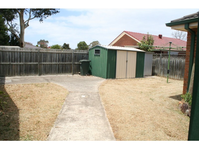 3 Warrego Court, Wattle Grove NSW 2173