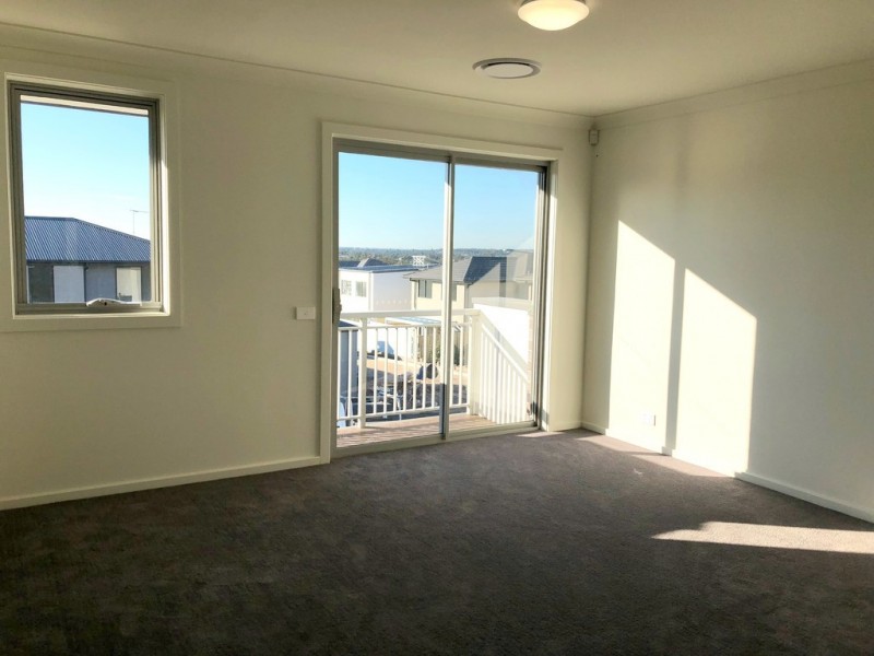 80 Hennessy Avenue, Moorebank NSW 2170