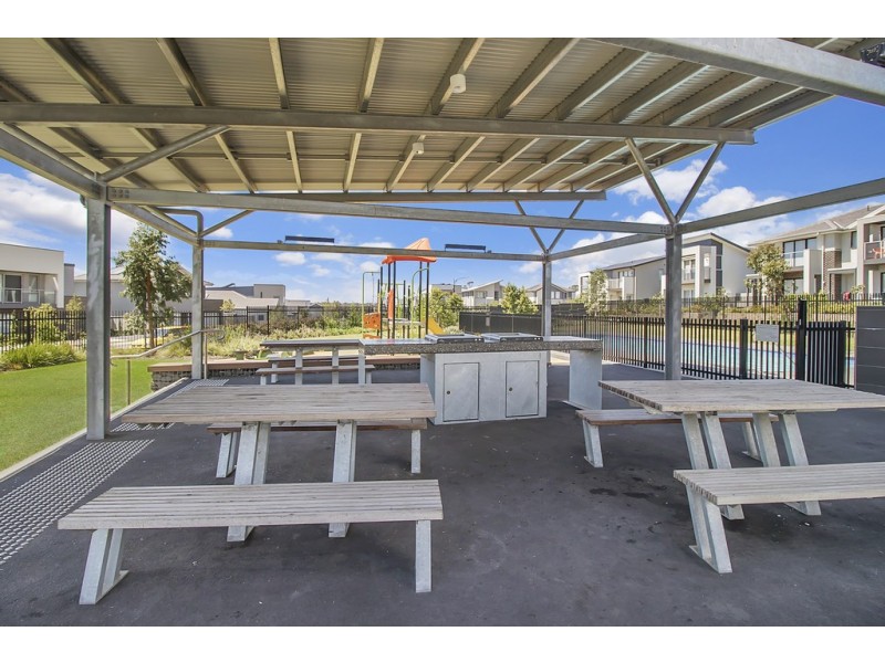 80 Hennessy Avenue, Moorebank NSW 2170