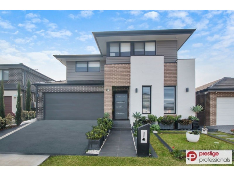 152 Maddecks Avenue, Moorebank NSW 2170