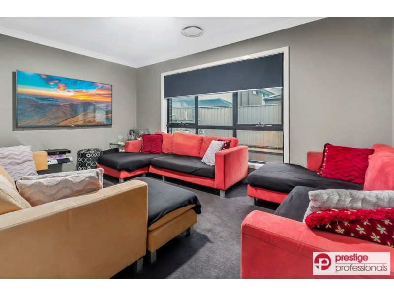 152 Maddecks Avenue, Moorebank NSW 2170