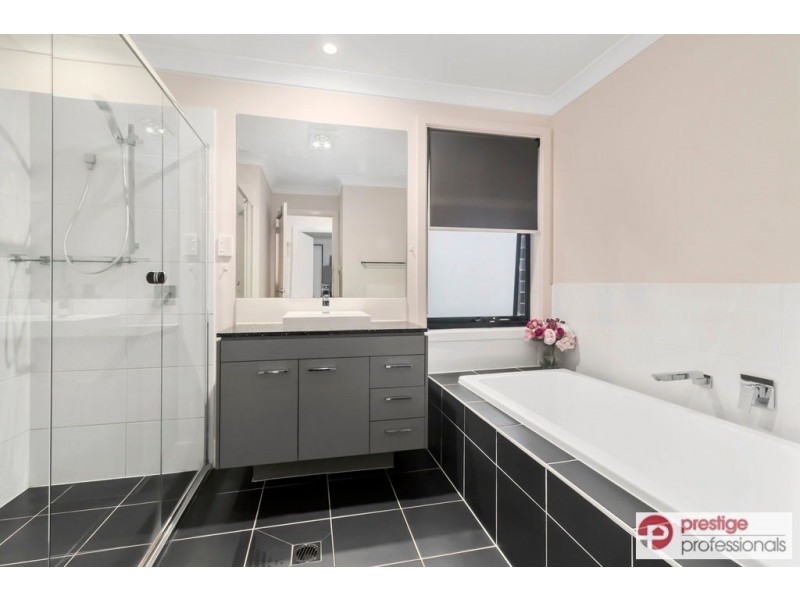 152 Maddecks Avenue, Moorebank NSW 2170