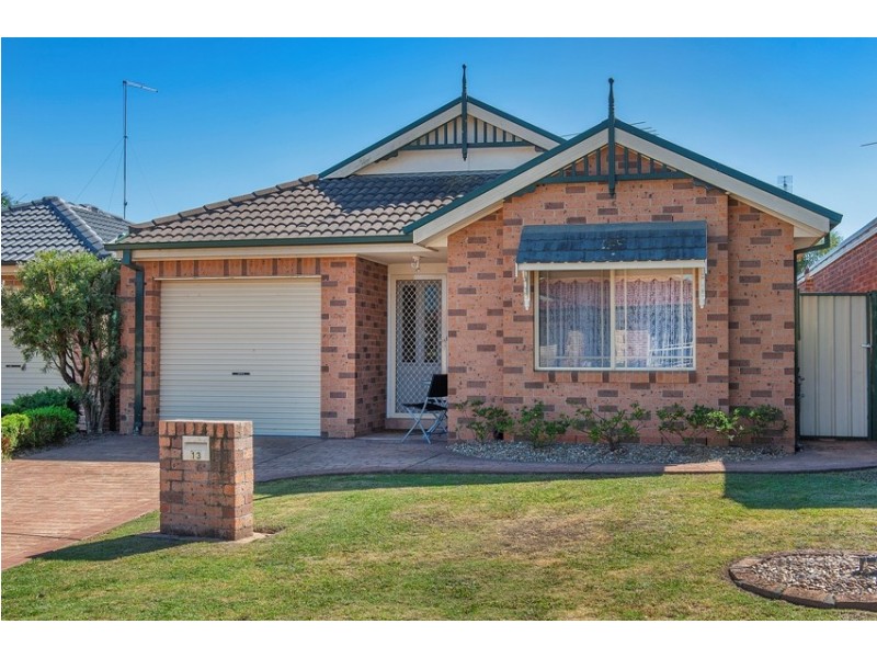 13 Gracemere Court, Wattle Grove NSW 2173