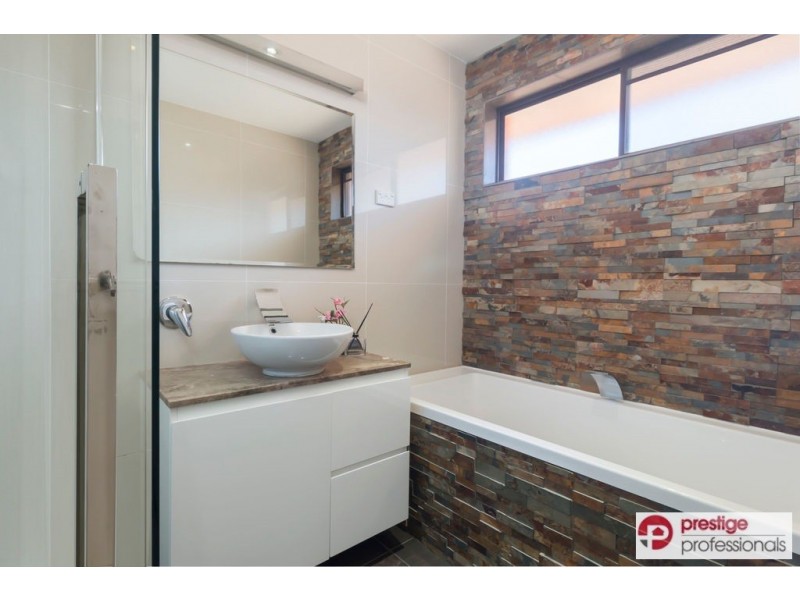 38 Lavington Avenue, Chipping Norton NSW 2170