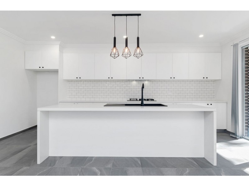 9a Brallos Avenue, Holsworthy NSW 2173