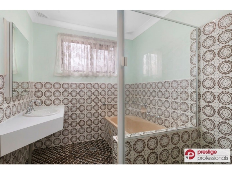 67 Wolverton Avenue, Chipping Norton NSW 2170