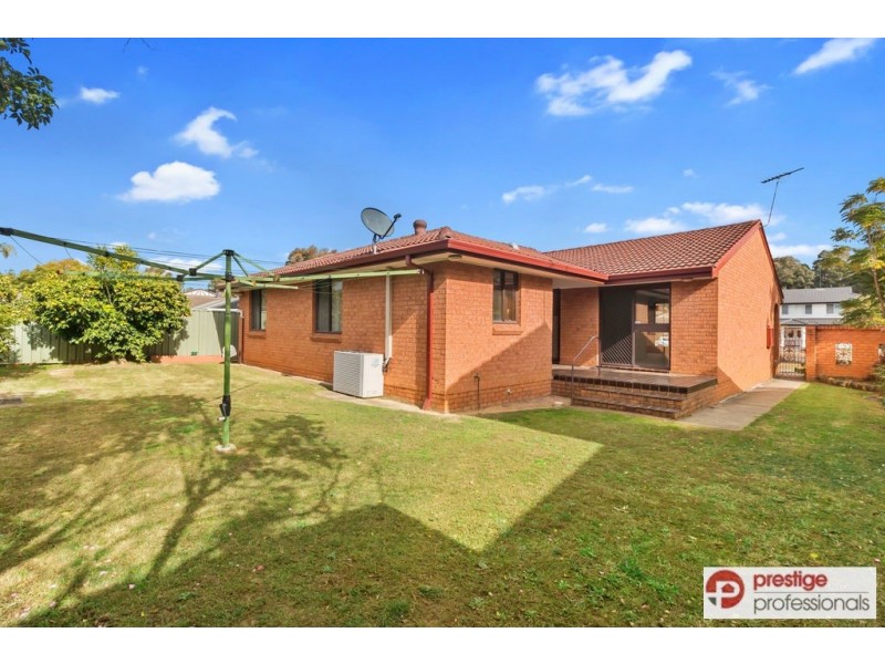 67 Wolverton Avenue, Chipping Norton NSW 2170