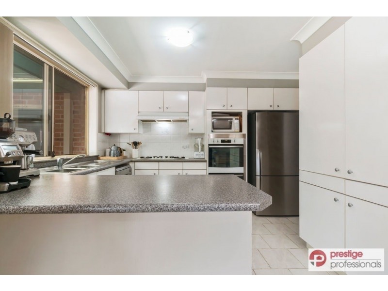 44 Daintree Drive, Wattle Grove NSW 2173