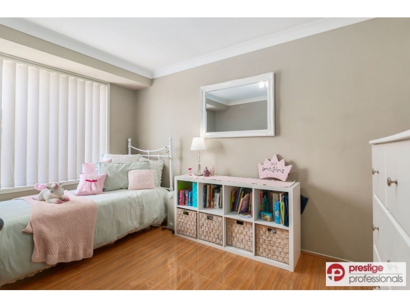 44 Daintree Drive, Wattle Grove NSW 2173