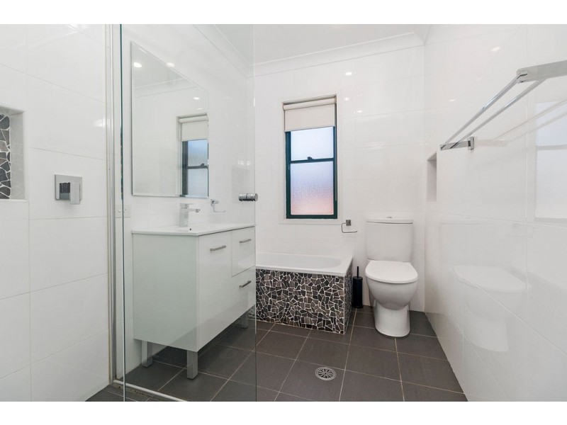 6 Damour Street, Holsworthy NSW 2173