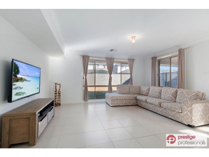 51 Horizon Circuit, Moorebank NSW 2170