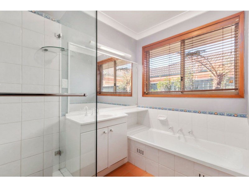 17 Yallum Court, Wattle Grove NSW 2173