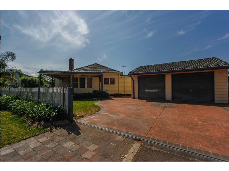 26 Anzac Mews, Wattle Grove NSW 2173