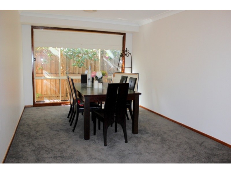 12 Brickendon Court, Wattle Grove NSW 2173