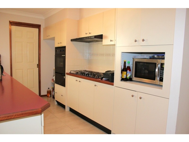 12 Brickendon Court, Wattle Grove NSW 2173